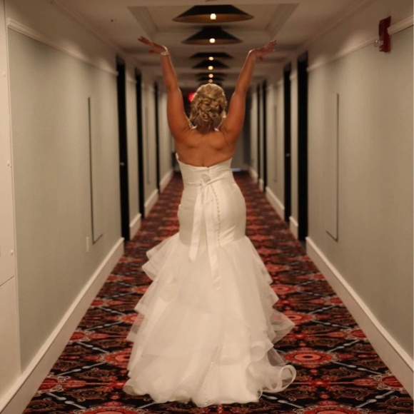 Allure 9416 Bridal Wedding Dress - Picture 3 of 4